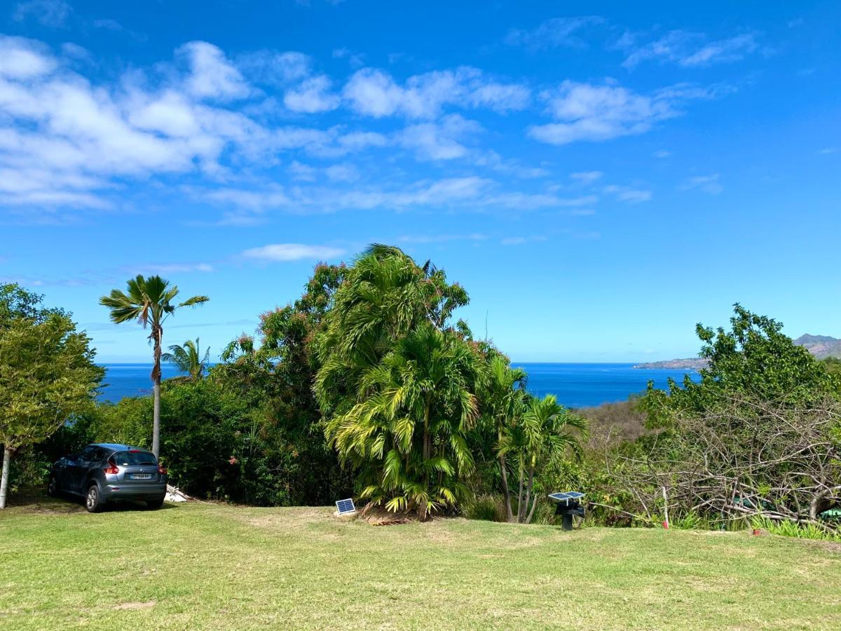 LODGE COLIBRIS vue panoramique mer et montagne pelée , 500 m plage dans un parc , Calme assuré Idéal pour découvrir le nord Caraïbes Le Carbet Exterior foto