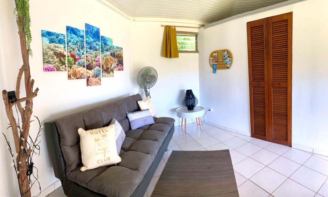 LODGE COLIBRIS vue panoramique mer et montagne pelée , 500 m plage dans un parc , Calme assuré Idéal pour découvrir le nord Caraïbes Le Carbet Exterior foto
