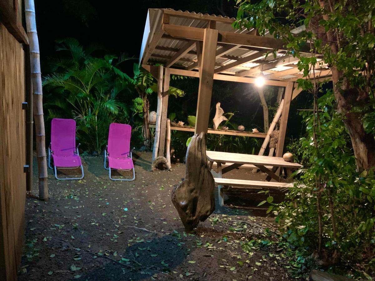 LODGE COLIBRIS vue panoramique mer et montagne pelée , 500 m plage dans un parc , Calme assuré Idéal pour découvrir le nord Caraïbes Le Carbet Exterior foto